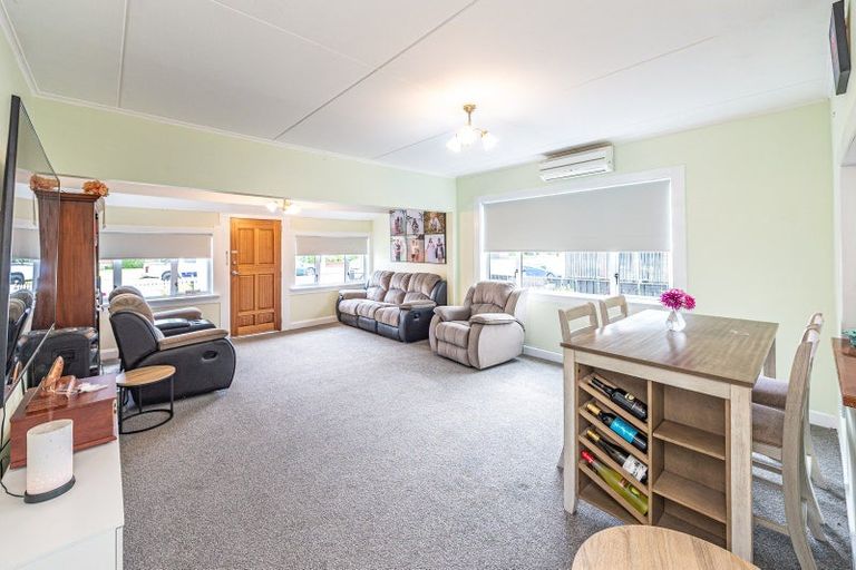 Photo of property in 69 Bignell Street, Gonville, Whanganui, 4501