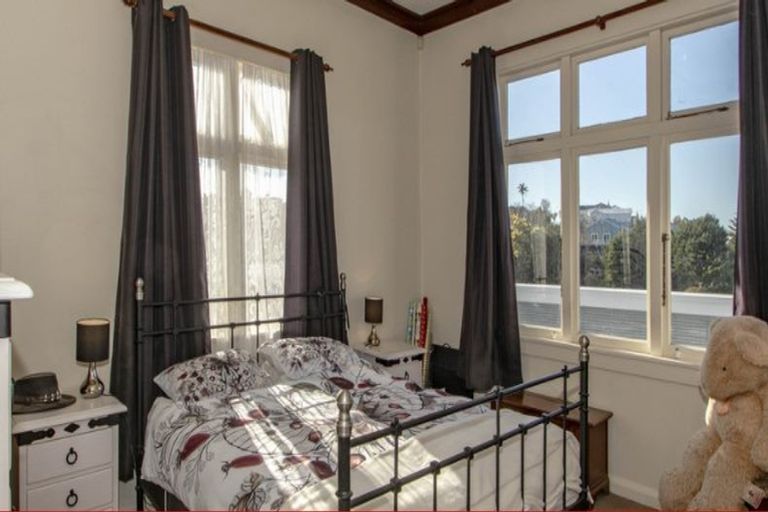 Photo of property in 14 Guys Hill Road, Hospital Hill, Napier, 4110