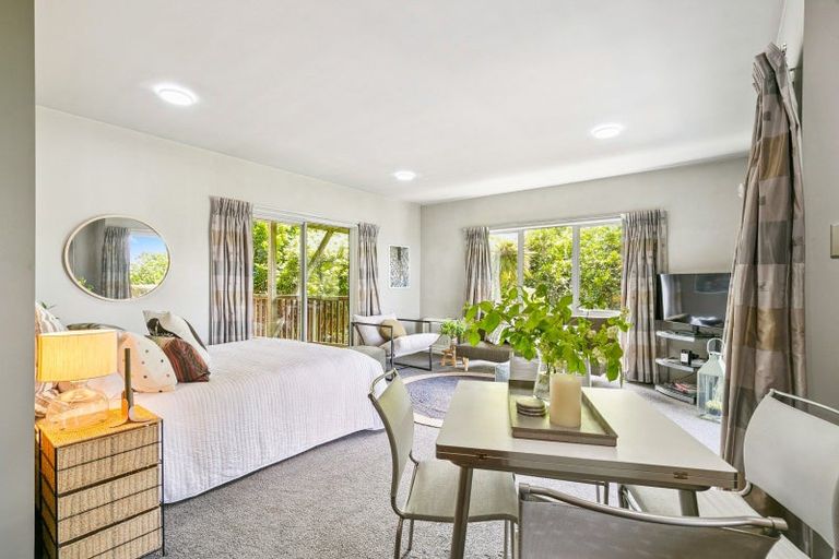 Photo of property in 77a Nicholson Road, Khandallah, Wellington, 6035