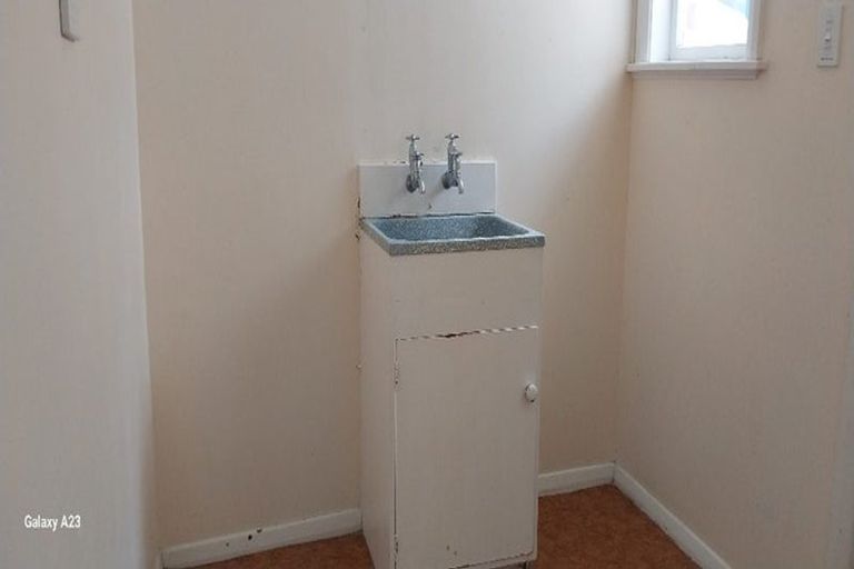 Photo of property in 30 Harris Street, Naenae, Lower Hutt, 5011