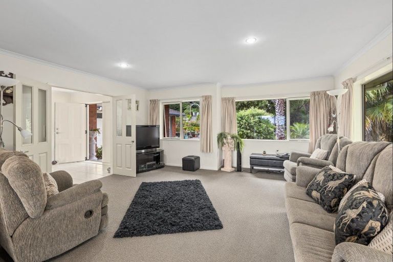 Photo of property in 190d Lonely Track Road, Dairy Flat, 0632