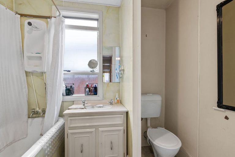 Photo of property in 60 Smith Street, Woolston, Christchurch, 8062