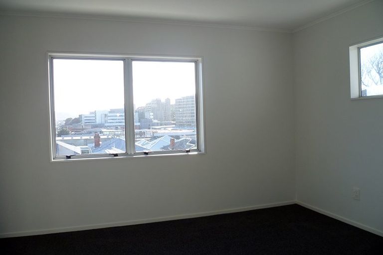 Photo of property in 4/27 Kenwyn Terrace, Newtown, Wellington, 6021