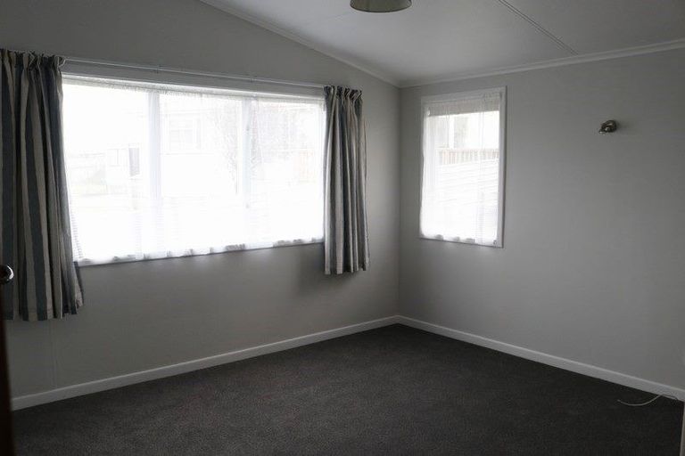 Photo of property in 18 Murch Place, Tawhero, Whanganui, 4500