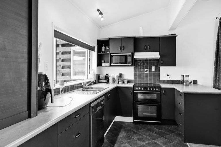 Photo of property in 278 South Road, Hawera, 4610