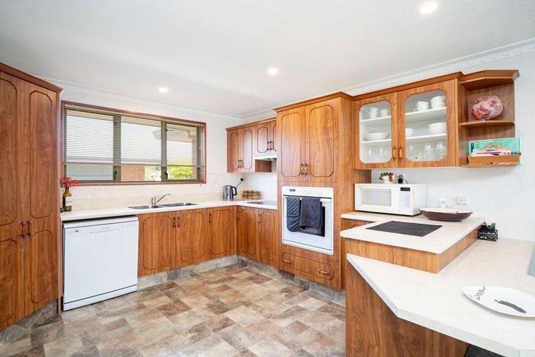 Photo of property in 124 Kildare Drive, Waikiwi, Invercargill, 9810