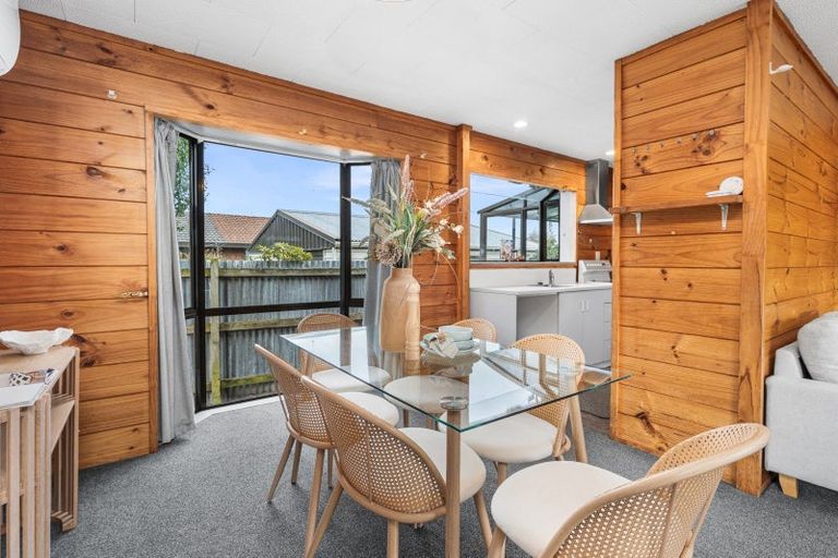 Photo of property in 2/68 Hei Hei Road, Hei Hei, Christchurch, 8042