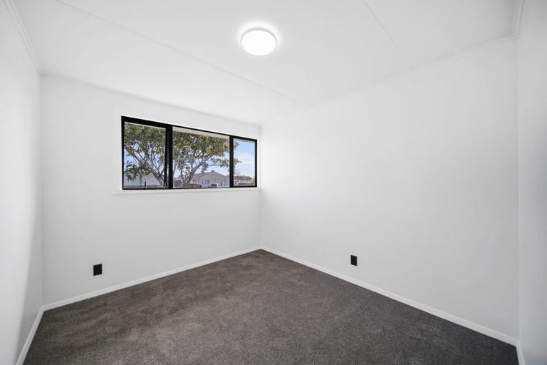Photo of property in 54 Valiant Street, Mangere, Auckland, 2022