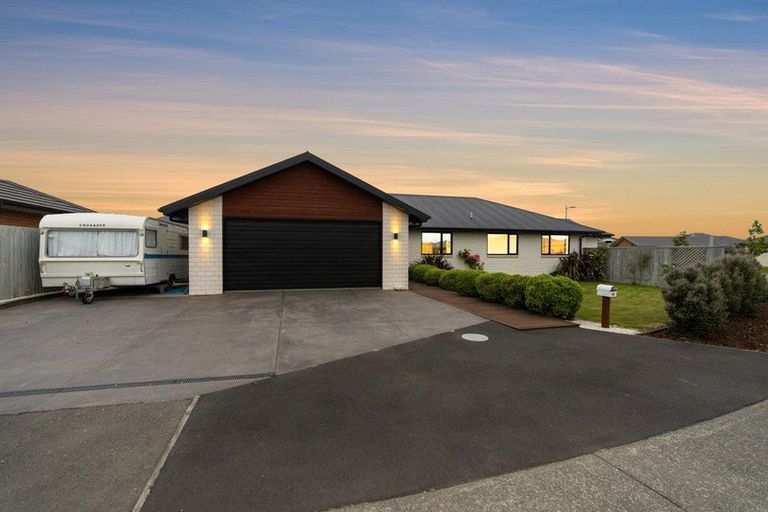 Photo of property in 46 Andesite Drive, Rolleston, 7614