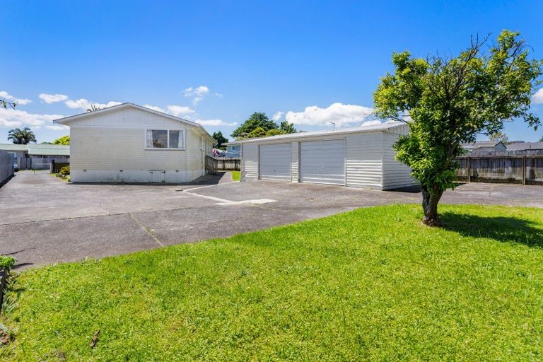 Photo of property in 22 President Avenue, Papakura, 2110