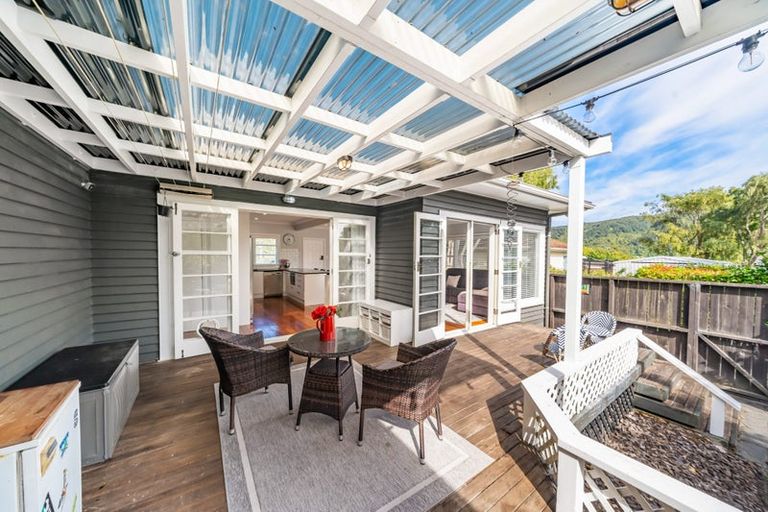 Photo of property in 25 Field Street, Silverstream, Upper Hutt, 5019