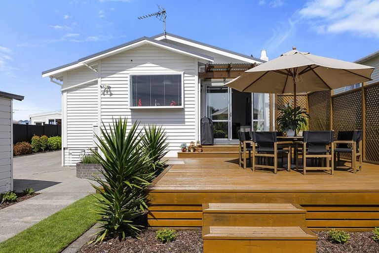 Photo of property in 117 Belt Road, New Plymouth, 4310