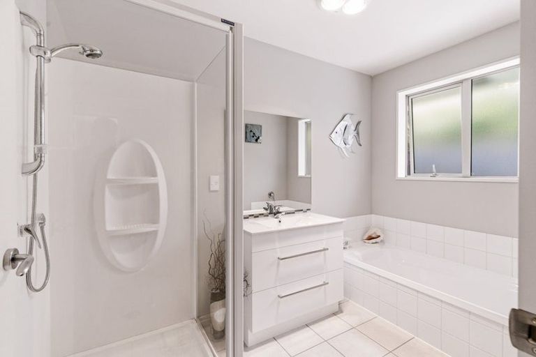 Photo of property in 13c Selwyn Street, Somerfield, Christchurch, 8024