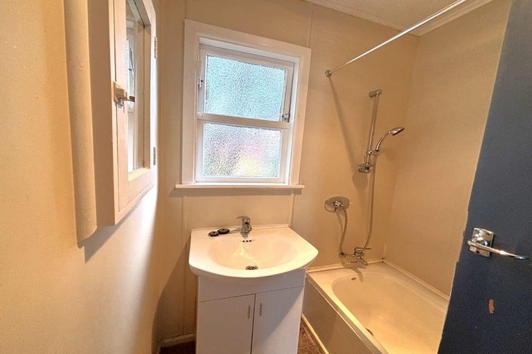 Photo of property in 51 Donnelley Drive, Wainuiomata, Lower Hutt, 5014