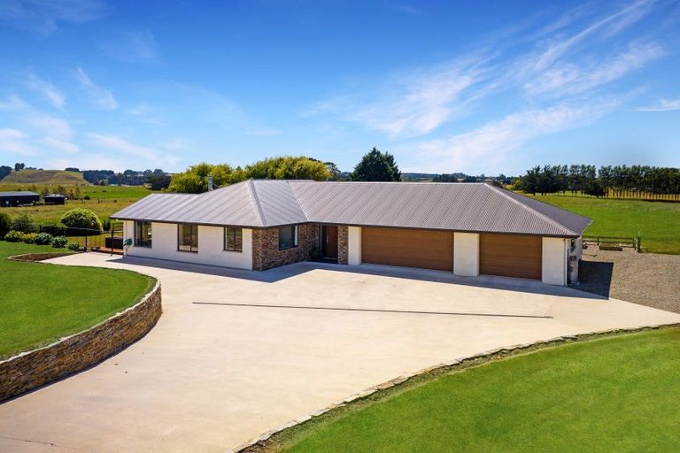 Photo of property in 280 Parsons Road, Weston, Oamaru, 9491