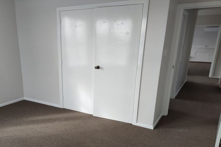 Photo of property in 54 Hepburn Road, Glendene, Auckland, 0602