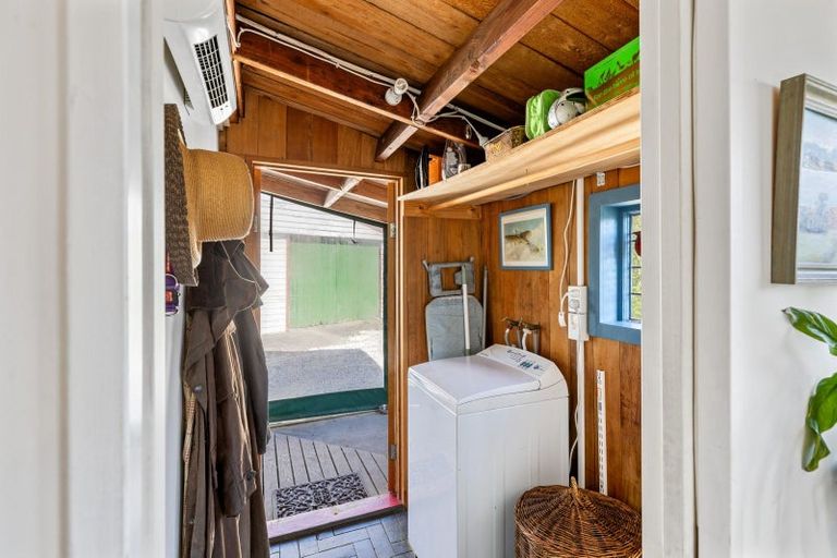 Photo of property in 124 Marine Drive, Diamond Harbour, Lyttelton, 8971