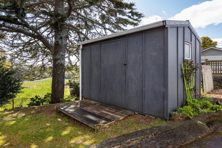 Photo of property in 13 Cowling Road, Hurdon, New Plymouth, 4310