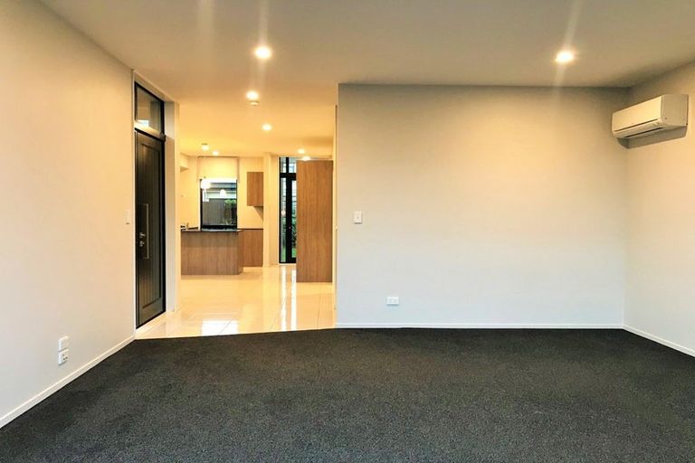 Photo of property in 5 Courage Road, Papakura, 2110