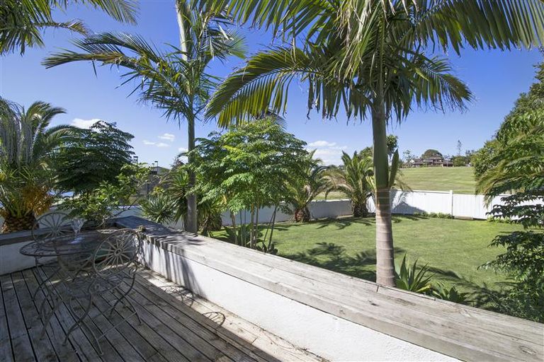 Photo of property in 13 Belvedere Court, West Harbour, Auckland, 0618