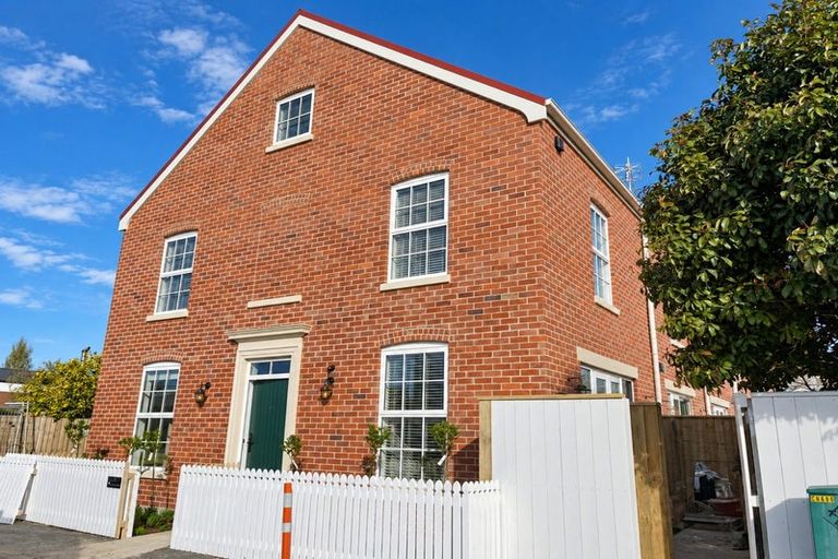Photo of property in 3/38 Buffon Street, Waltham, Christchurch, 8023