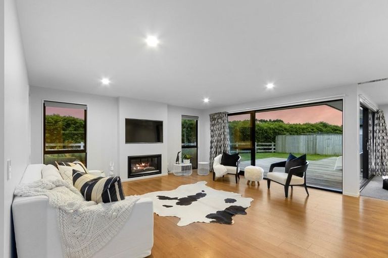 Photo of property in 6 Peso Place, Prebbleton, 7604