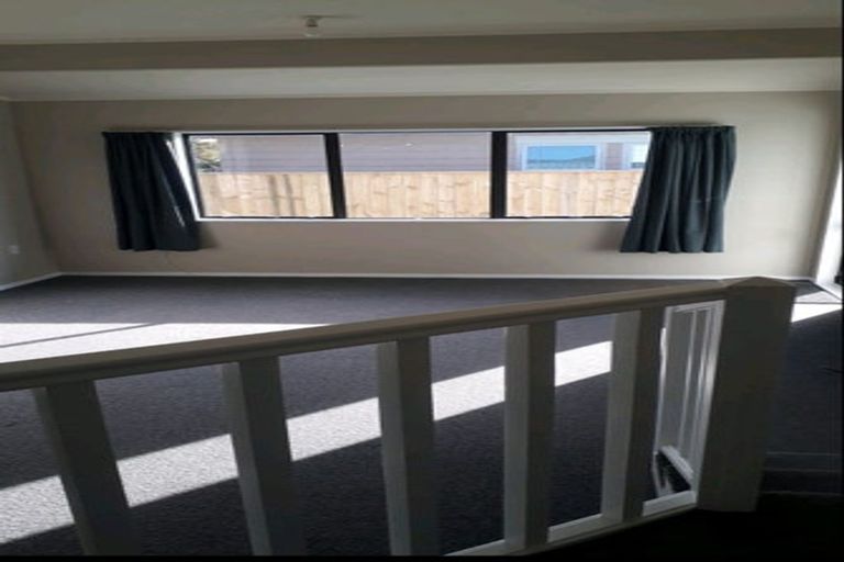 Photo of property in 2/1 Glenbrook Grove, Naenae, Lower Hutt, 5011