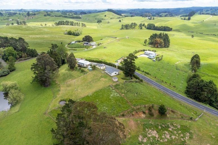 Photo of property in 158 Waiteitei Road, Wellsford, 0974
