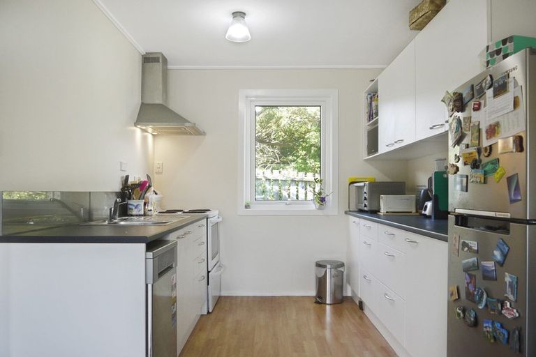 Photo of property in 3/12 Thornley Street, Titahi Bay, Porirua, 5022