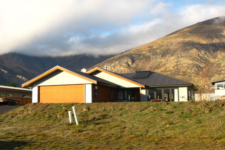 Photo of property in 18 Hope Avenue, Lake Hayes, Queenstown, 9304