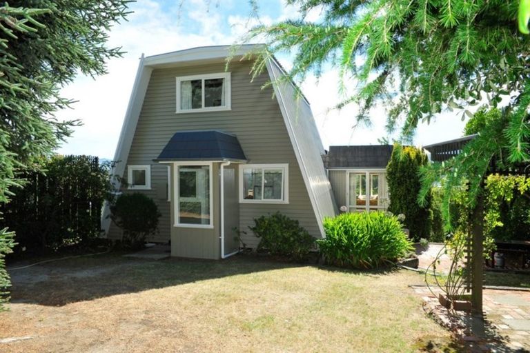 Photo of property in 12 Te Papau Crescent, Diamond Harbour, 8972