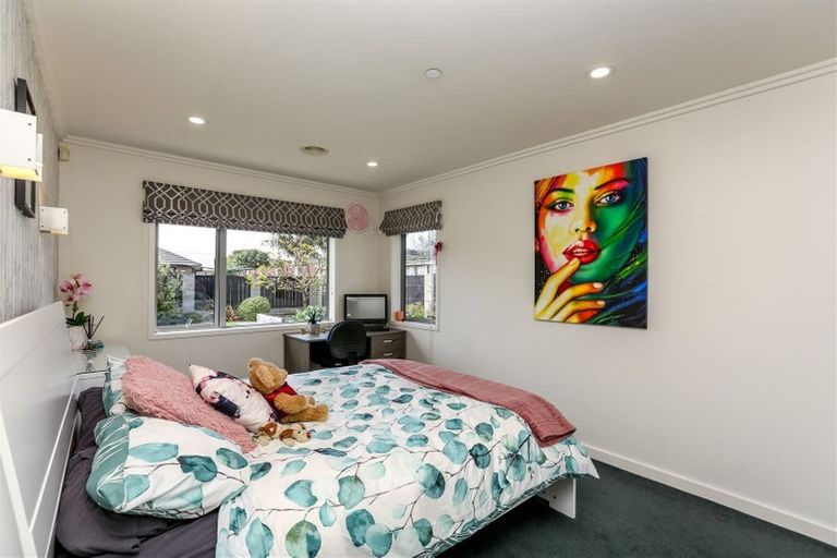 Photo of property in 6 Marlin Terrace, Bell Block, New Plymouth, 4312