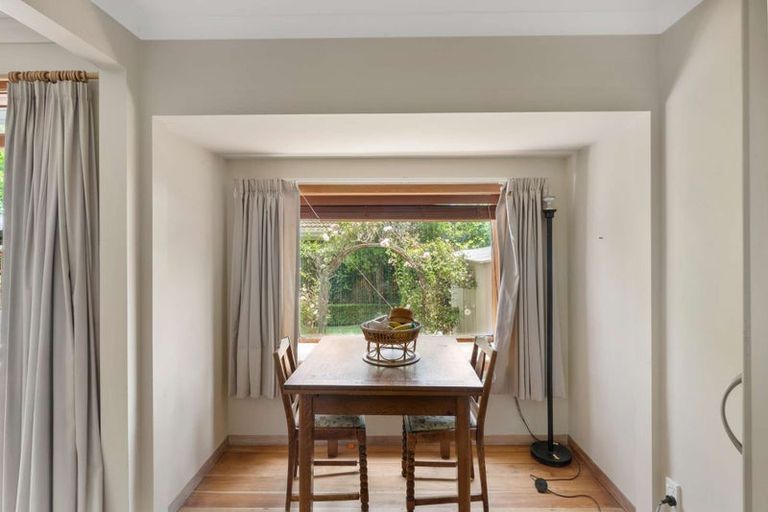 Photo of property in 21 Parata Street, Hokowhitu, Palmerston North, 4410