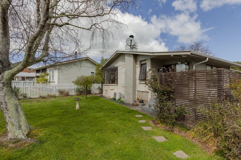 Photo of property in 11 Woburn Street, Waipukurau, 4200