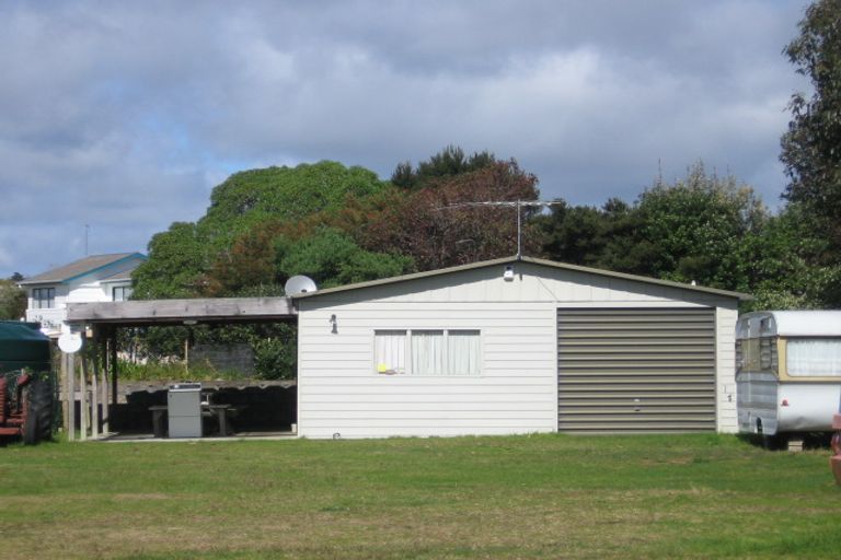 Photo of property in 24 North Avenue, Mangawhai Heads, Mangawhai, 0505