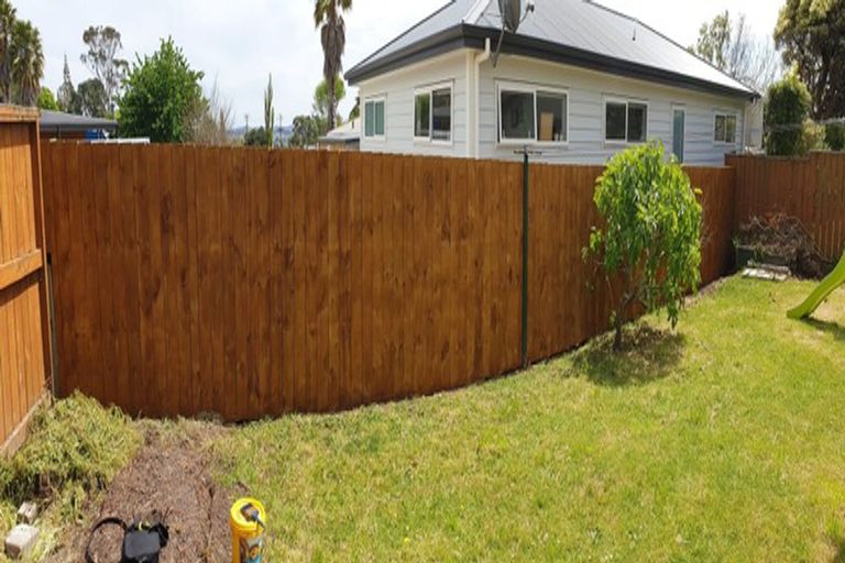 Photo of property in 2/274 Rangatira Road, Beach Haven, Auckland, 0626