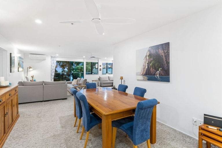 Photo of property in 2c/173 Hurstmere Road, Takapuna, Auckland, 0622