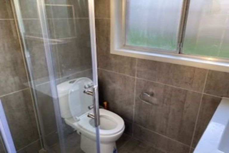 Photo of property in 1/57 Chartwell Avenue, Glenfield, Auckland, 0629