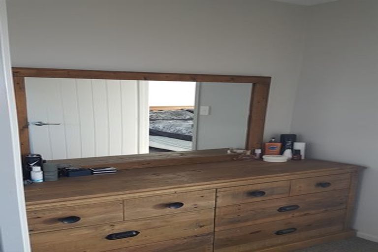 Photo of property in 31 Harbour Crest Drive, Waiuku, 2123