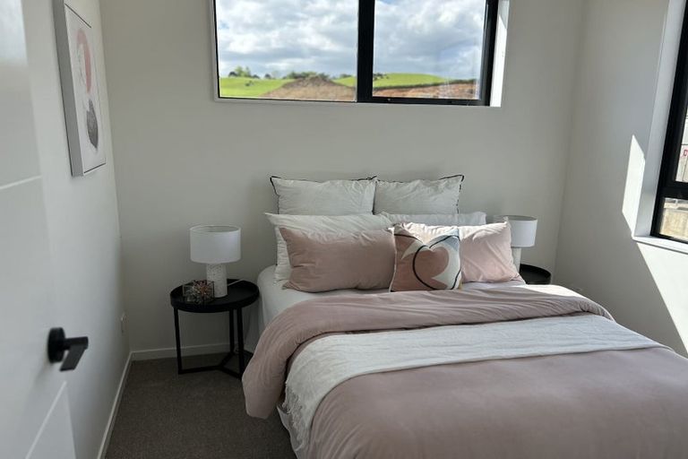 Photo of property in 33 Aituaa Road, Pukekohe, 2120