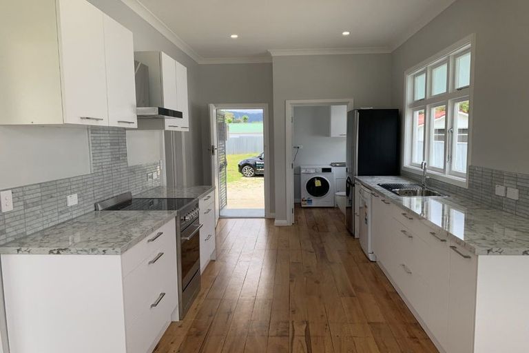 Photo of property in 74 Queenwood Road, Levin, 5510