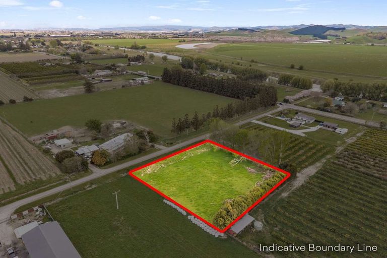 Photo of property in 15 Bond Road, Ormond, Gisborne, 4071