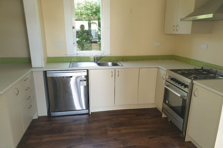 Photo of property in 37 Manuka Street, Castlecliff, Whanganui, 4501