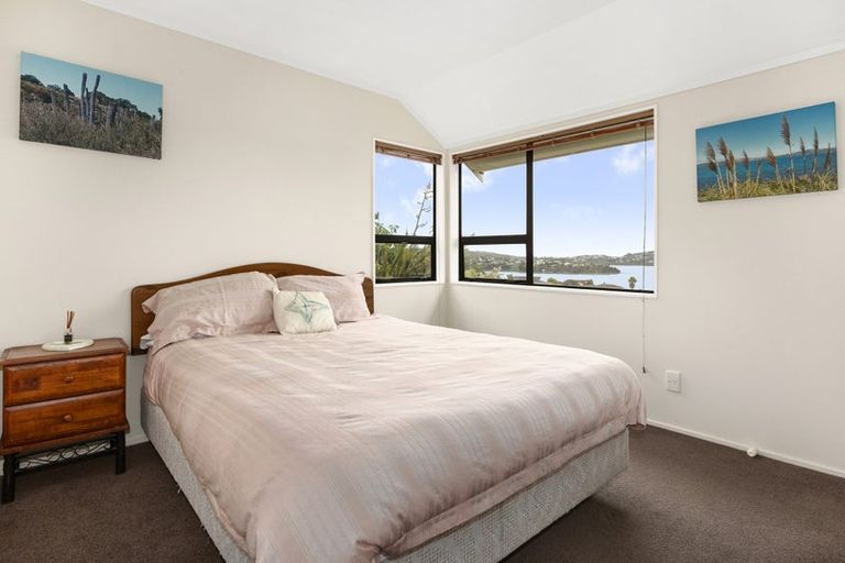 Photo of property in 45 The Crowsnest, Whitby, Porirua, 5024