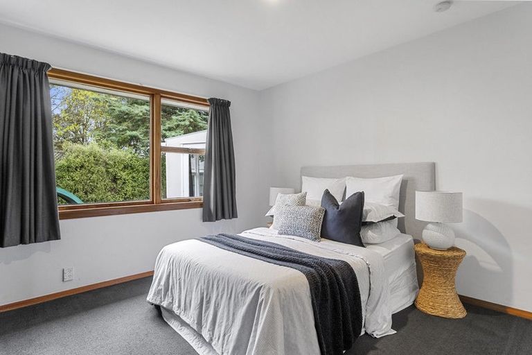 Photo of property in 2 Clipper Place, Redwood, Christchurch, 8051