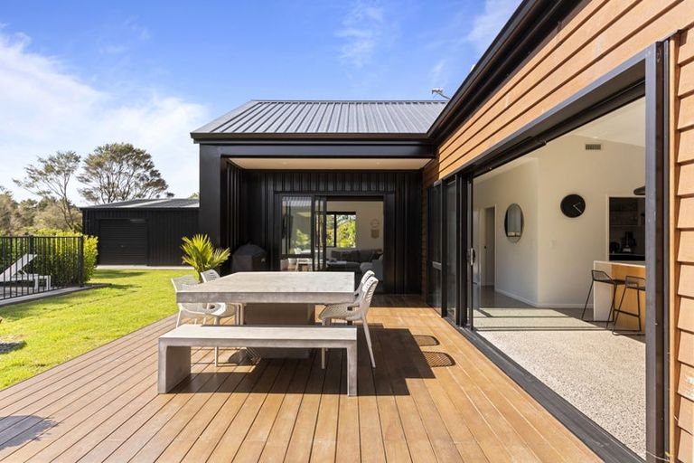 Photo of property in 355 Waitoki Road, Waitoki, Kaukapakapa, 0871