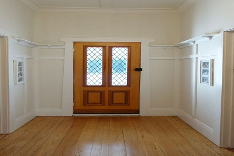 Photo of property in 1/137 Abbotts Way, Remuera, Auckland, 1050