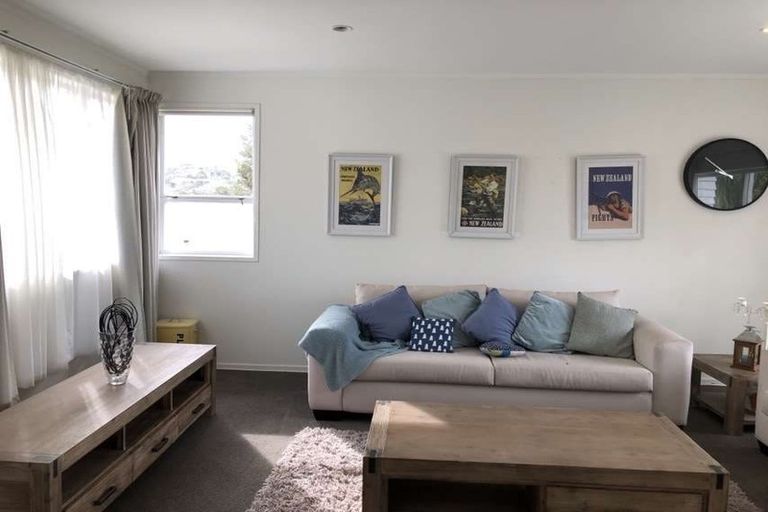 Photo of property in 43 Richards Avenue, Forrest Hill, Auckland, 0620