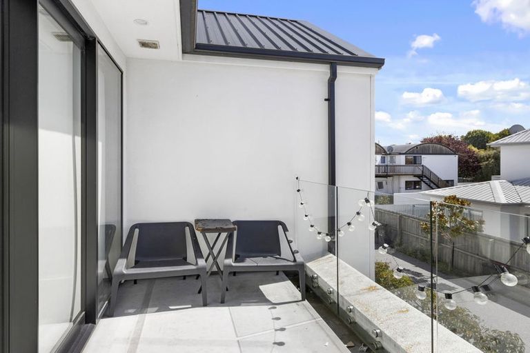 Photo of property in 138c Holly Road, St Albans, Christchurch, 8014