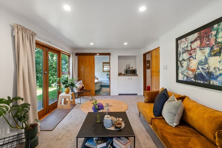 Photo of property in 6 Dorset Way, Wilton, Wellington, 6012